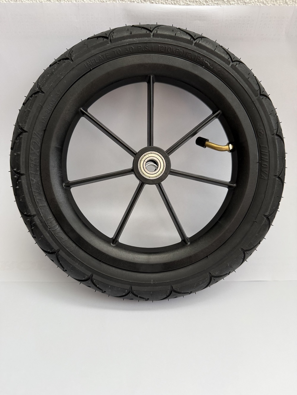 Колесо заднее пневматическое для инвалидной коляски 1921498 (12" R290/40 мм., ось D12, Ст 48/38 мм.)